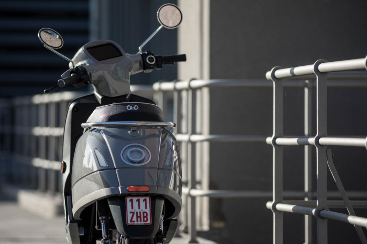 Kumpan 54i:gnite im zeitlosen Design 